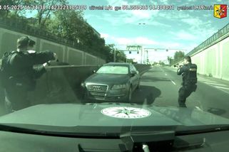 Opilý cizinec s dítětem v autě ujížděl Prahou. Policie zveřejnila záběry - Novinky
